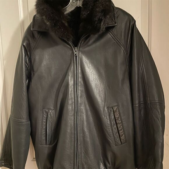 Andrew Marc Women's Black Leather Jacket M Detachable Fur Lining Winter - Picture 1 of 8